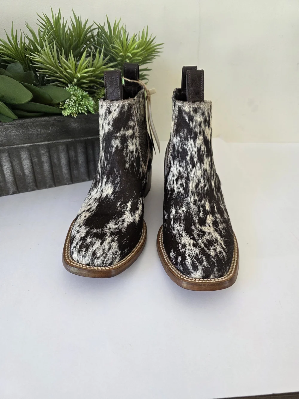 Stiefeld Aurora Hair On Hide Western Ankle Boots Womens 8.5 NEW